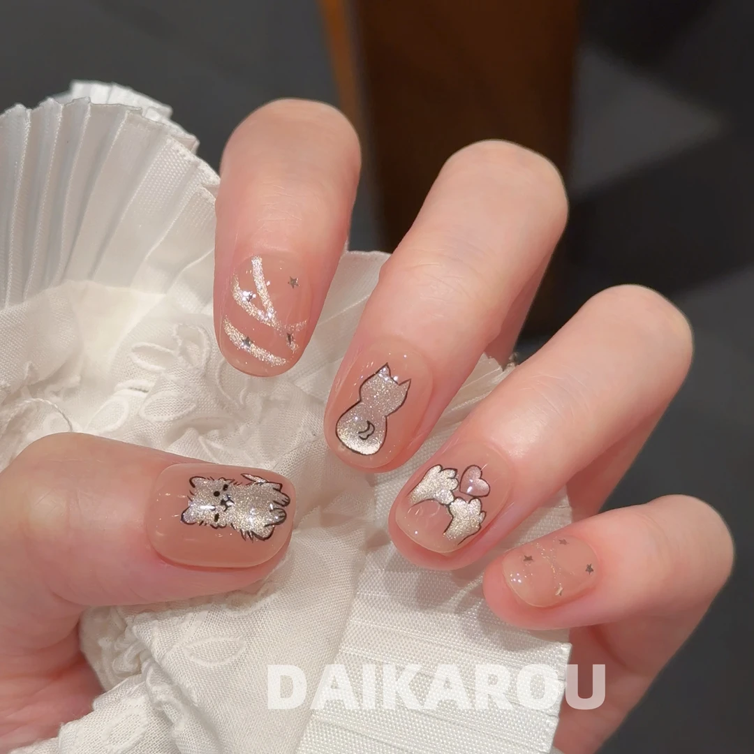 雪绒狗勾 黛卡柔 预售 哇擦么  新甲型 短椭圆 手工穿戴甲10片