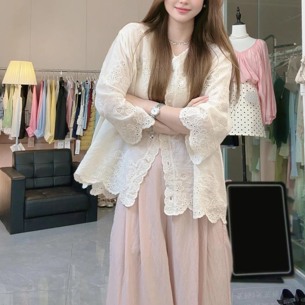 韩系蕾丝提花刺绣七分袖衬衫女夏巨好看时尚减龄宽松别致上衣