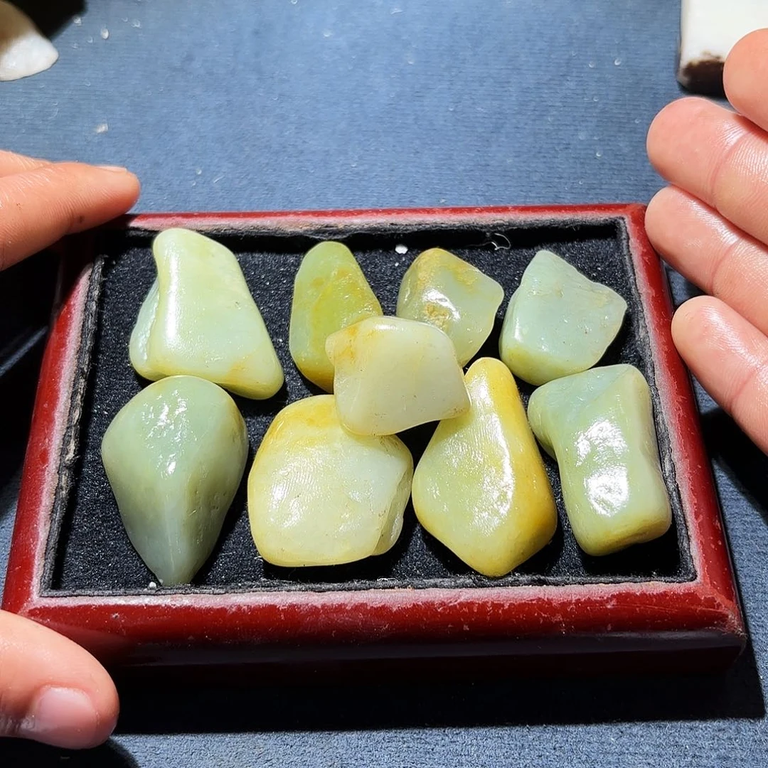 和田玉（糖玉）未镶嵌挂件