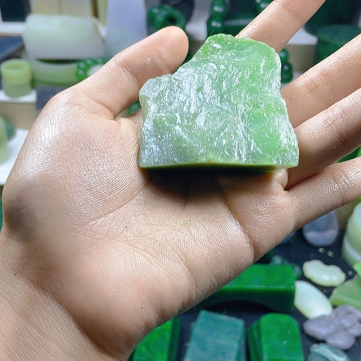 和田玉（碧玉）未镶嵌挂件
