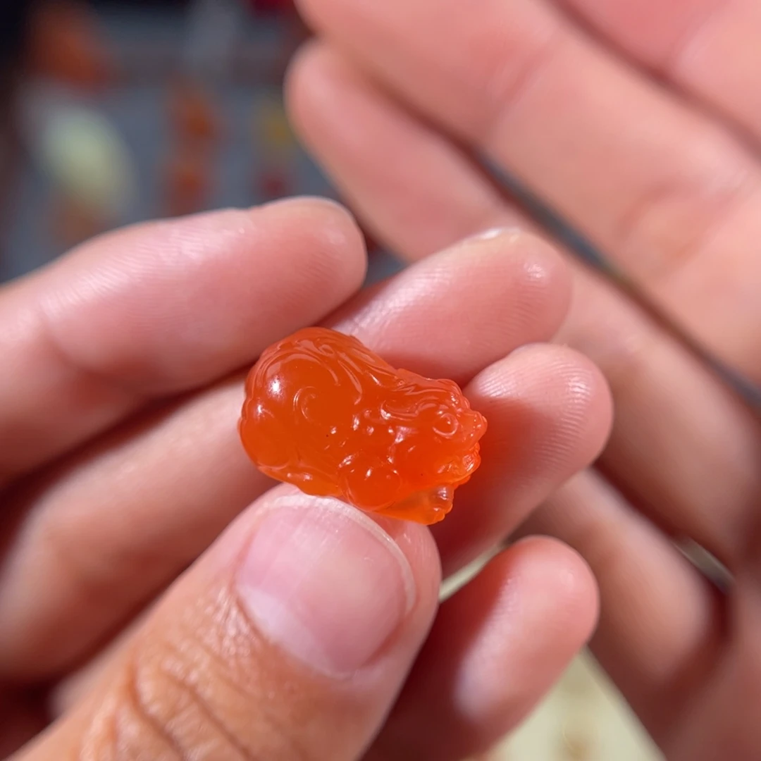 南红玛瑙丽江料貔貅未镶嵌静****凡