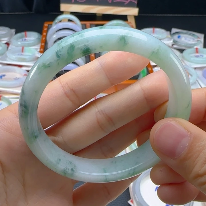 未镶嵌手镯翡翠翡翠手镯