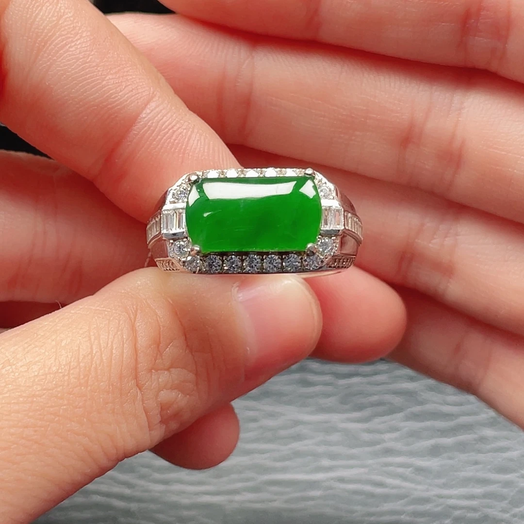 翡翠银S925镶嵌戒指没有运费险0058