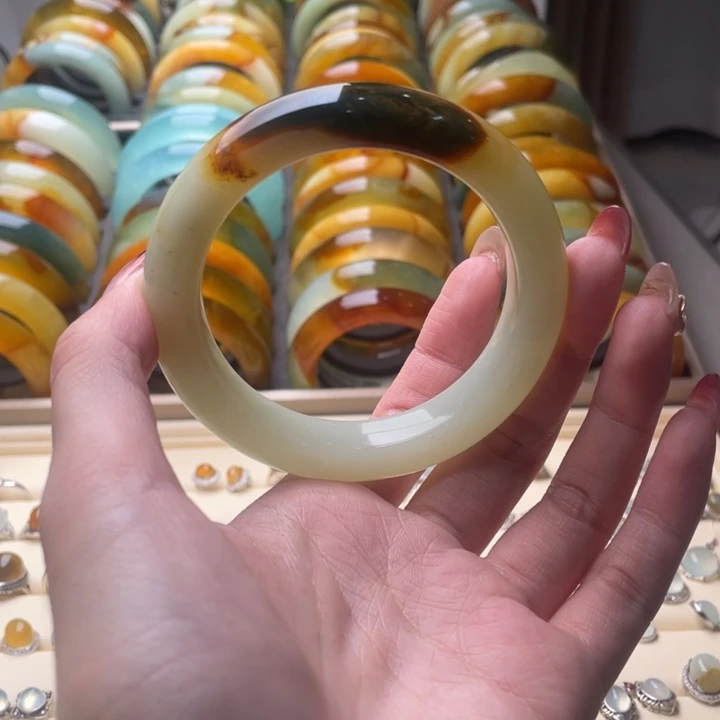 蛇纹石玉手镯未镶嵌58.5