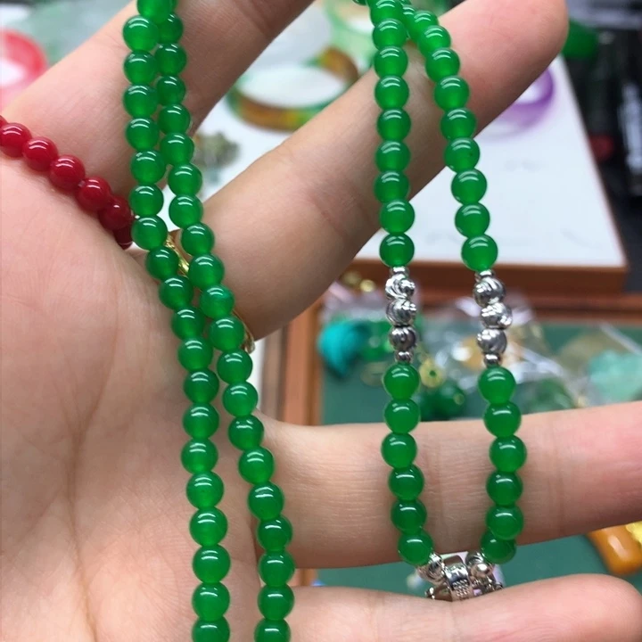 颈饰未镶嵌翡翠吊坠
