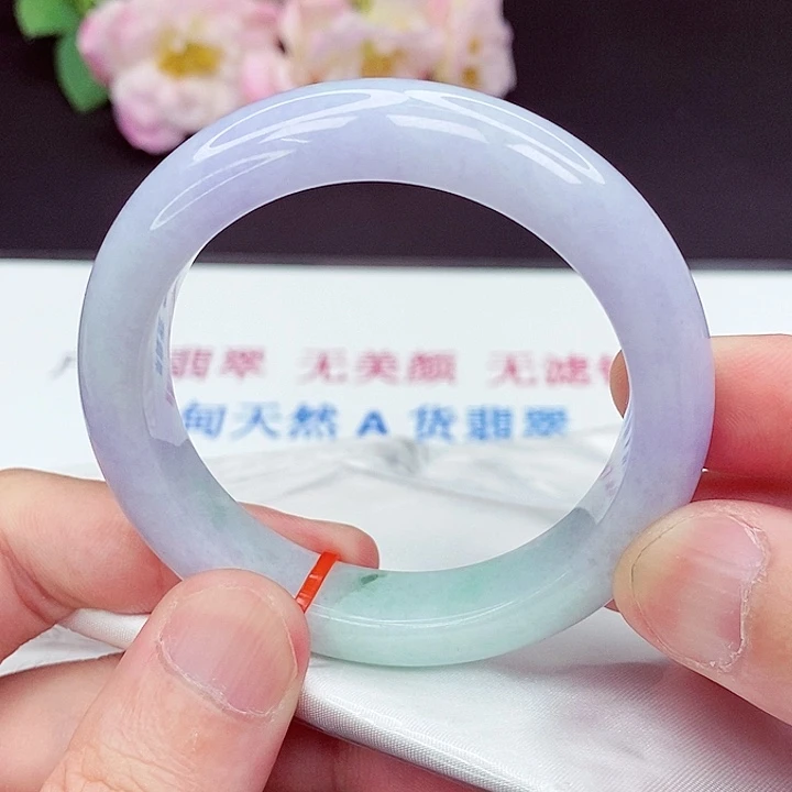 翡翠手镯未镶嵌52.6圈