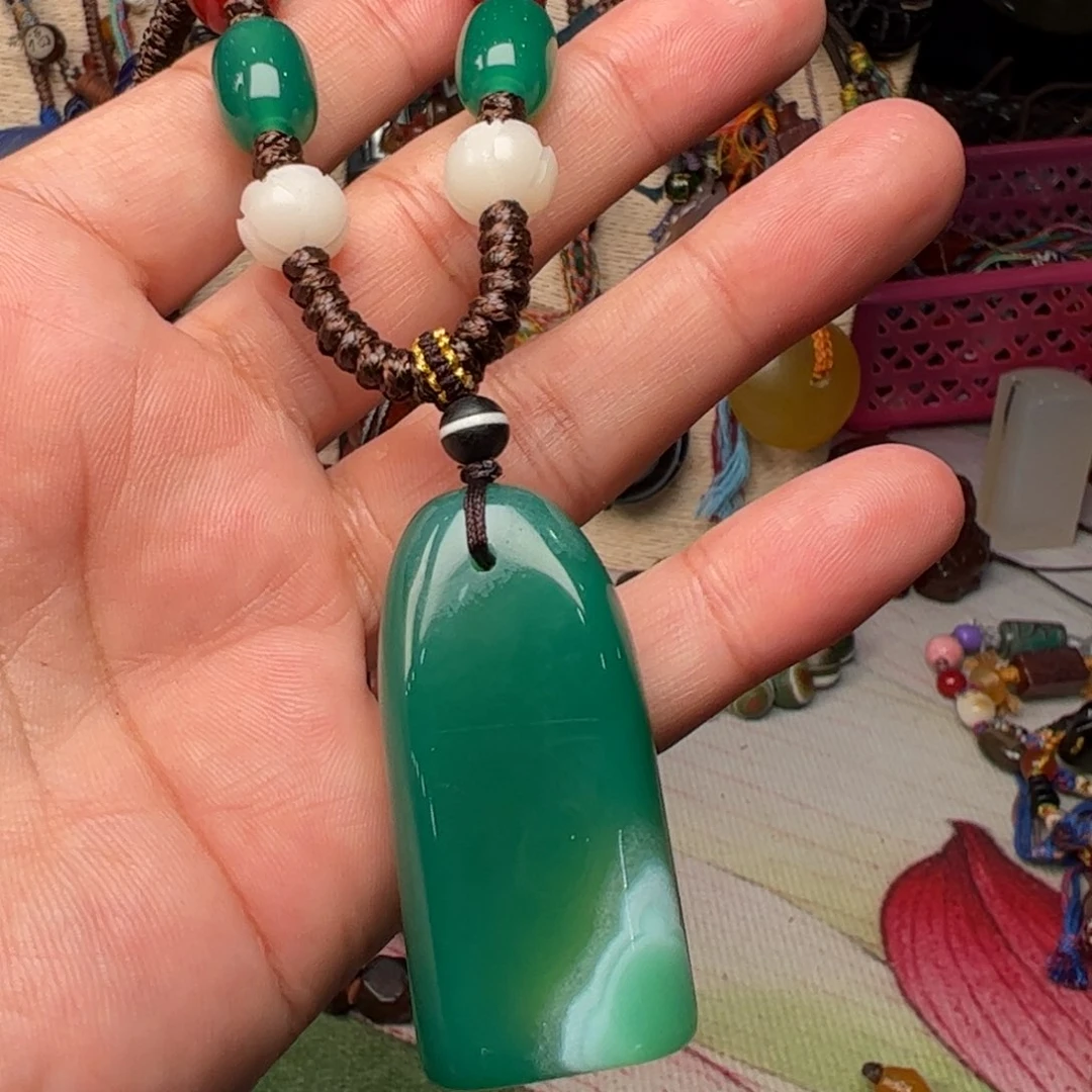 玛瑙/玉髓颈饰未镶嵌