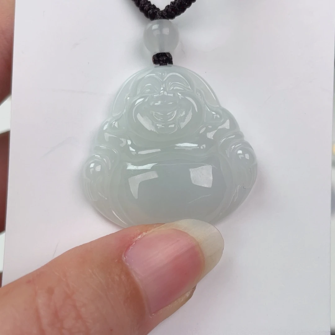 翡翠未镶嵌颈饰佛公