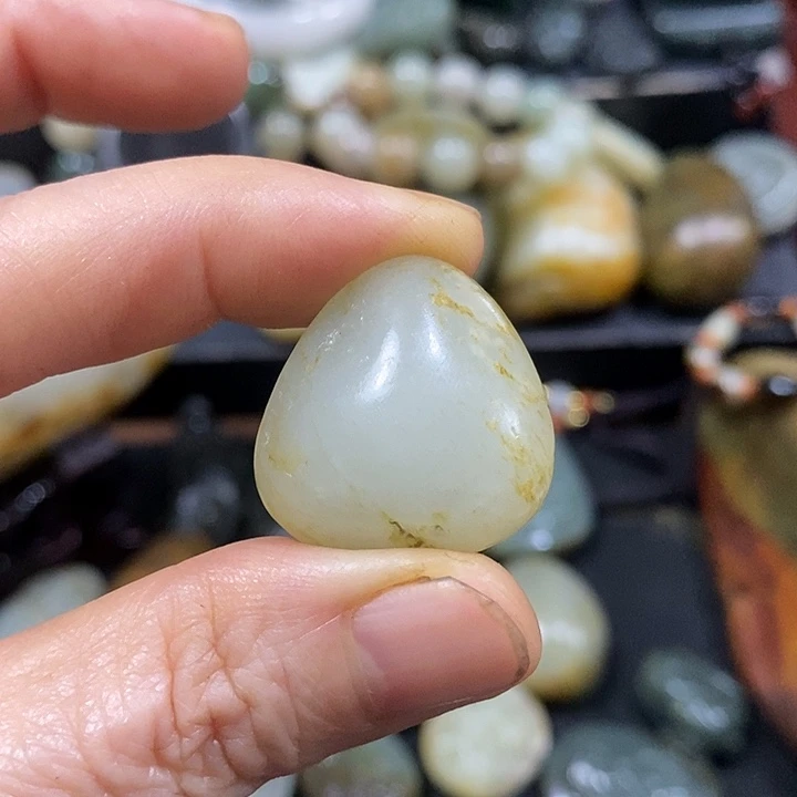 和田玉（糖玉）未镶嵌挂件