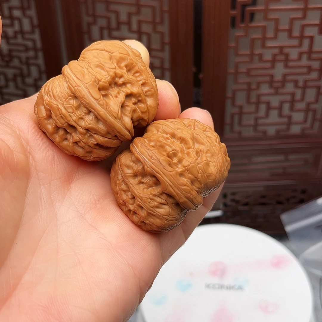 杨***旭把件文玩核桃元宝