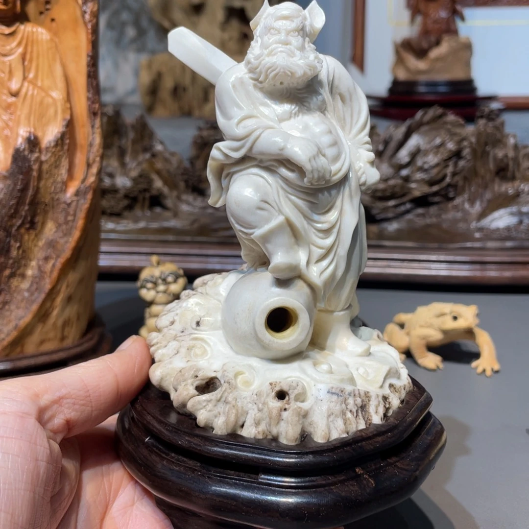 阿***德黄杨木鹿角钟馗工艺品香炉