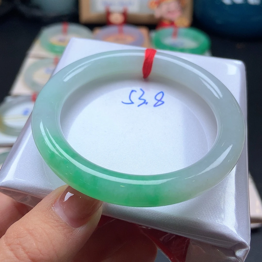 翡翠未镶嵌手镯38号