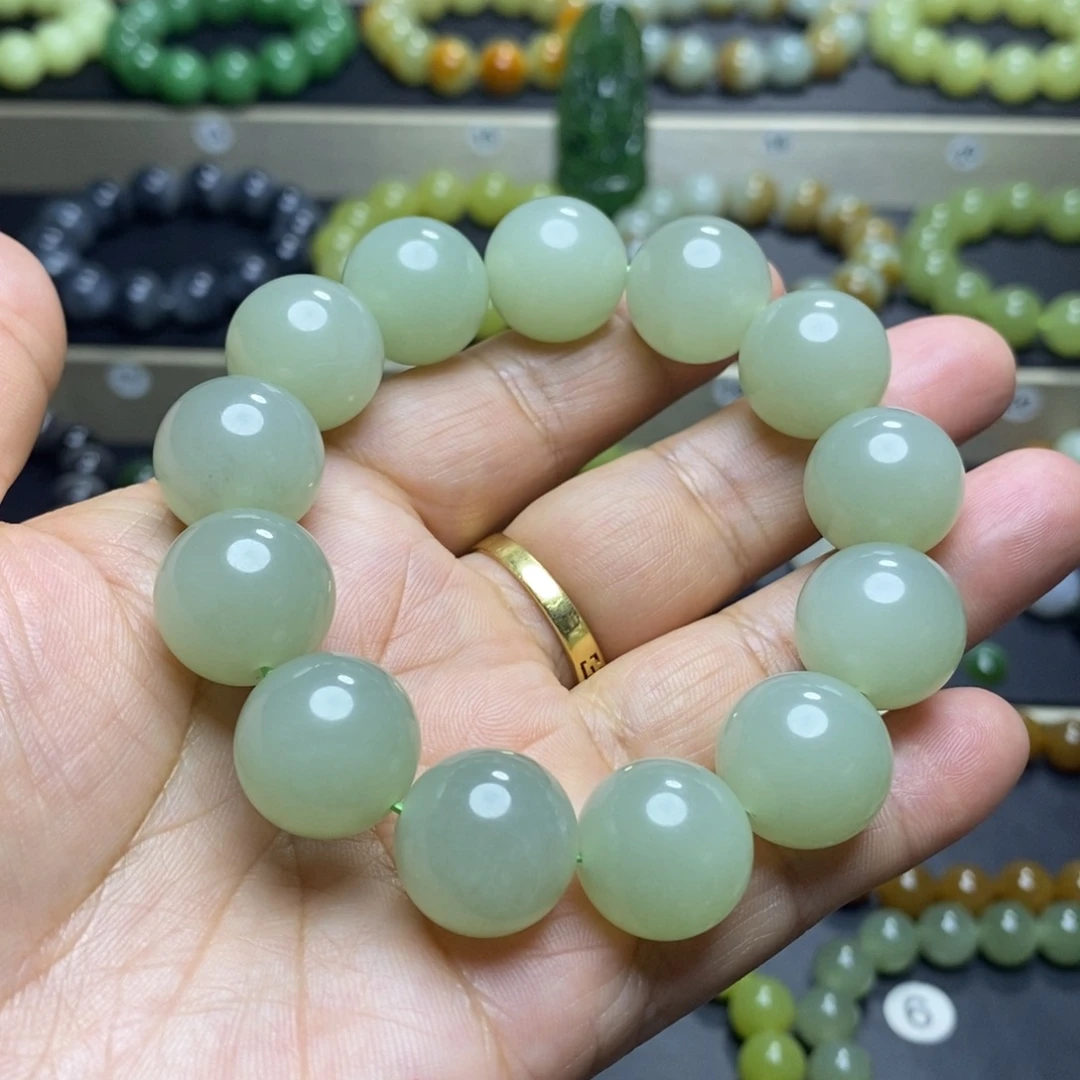 和田玉未镶嵌手串