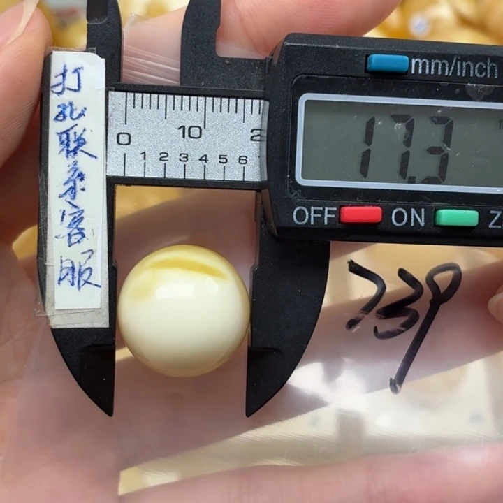 未镶嵌蜜蜡裸石蜜蜡