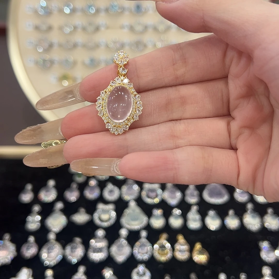 啊***莱银S925镶嵌芙蓉石颈饰