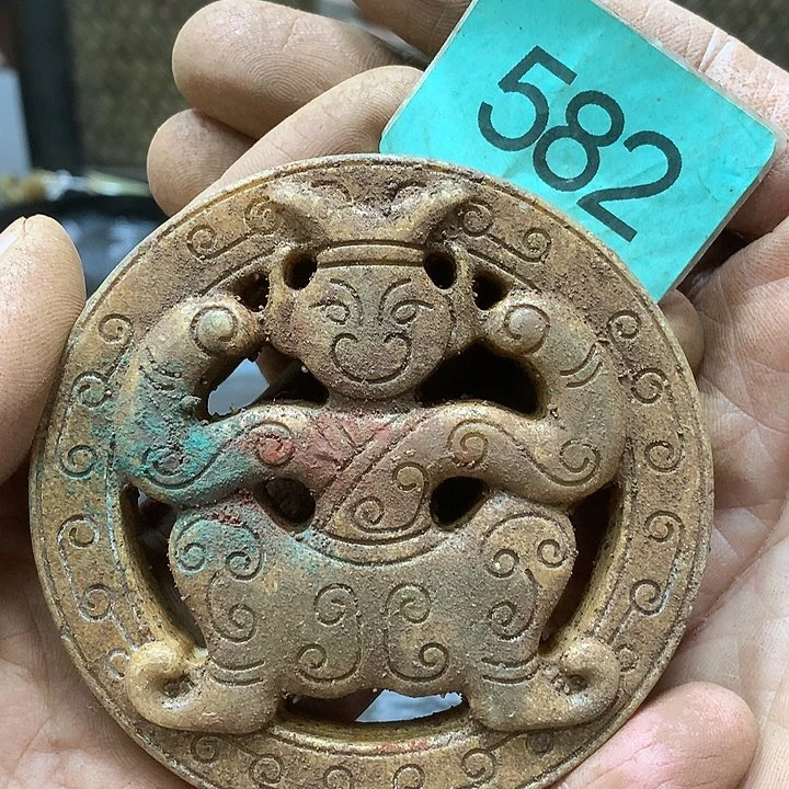 未镶嵌和田玉挂件