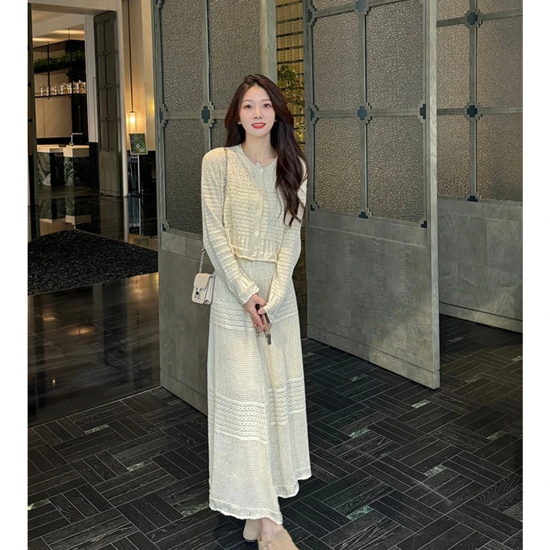 2025新款春夏时尚法式温柔风镂空钩花针织开衫半裙套装