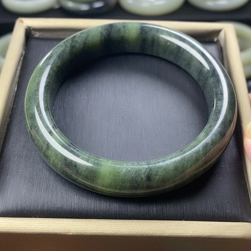 【闪购商品】未镶嵌手镯和田玉