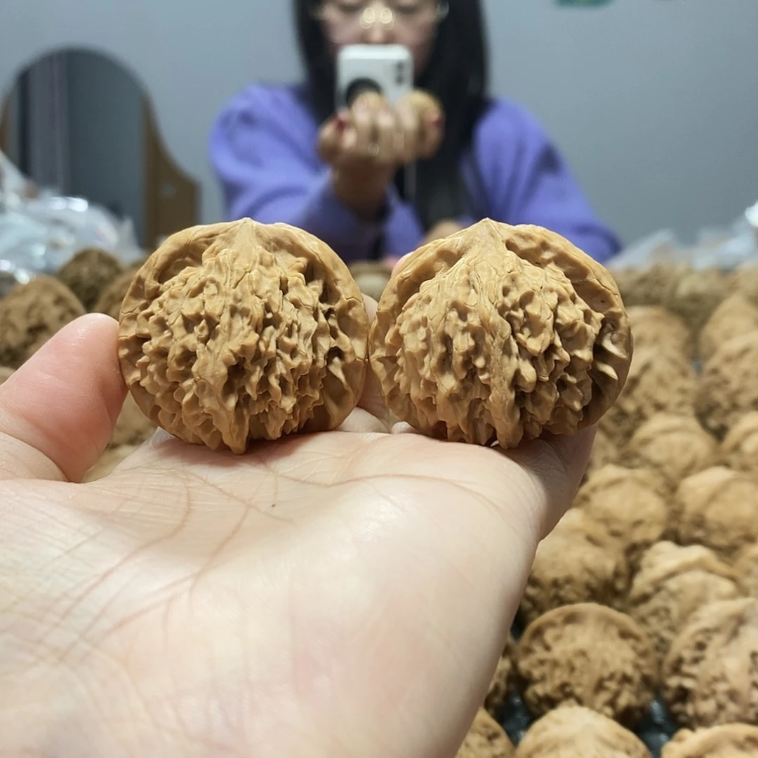 吊坠文玩核桃皇冠40黄