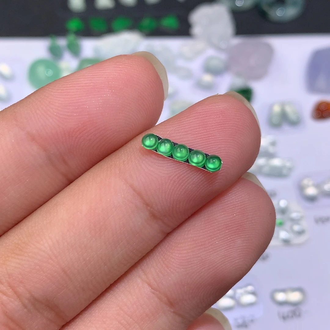 翡翠未镶嵌颈饰2.6-1.3