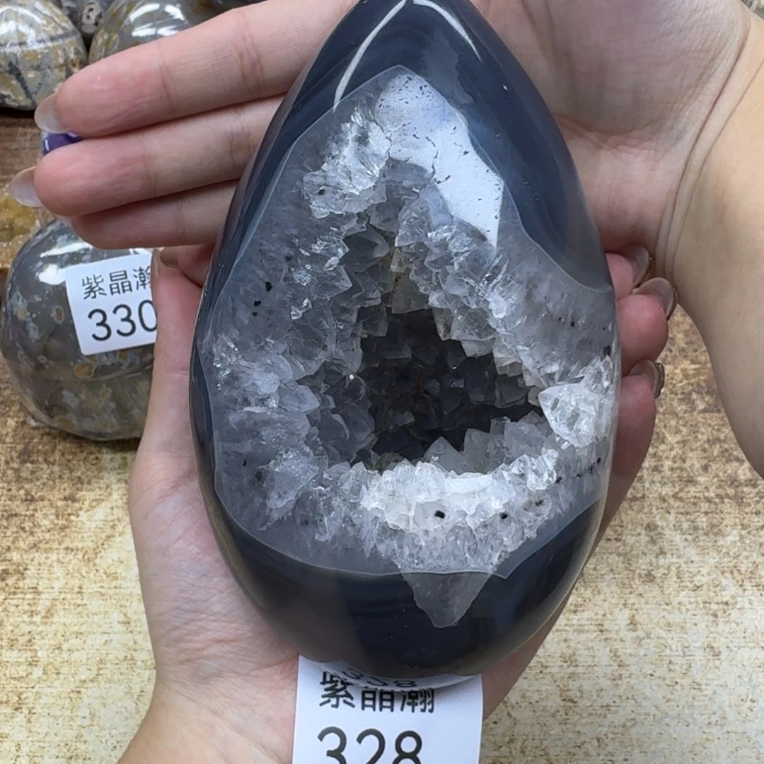 未镶嵌水晶大型摆件（非配饰）