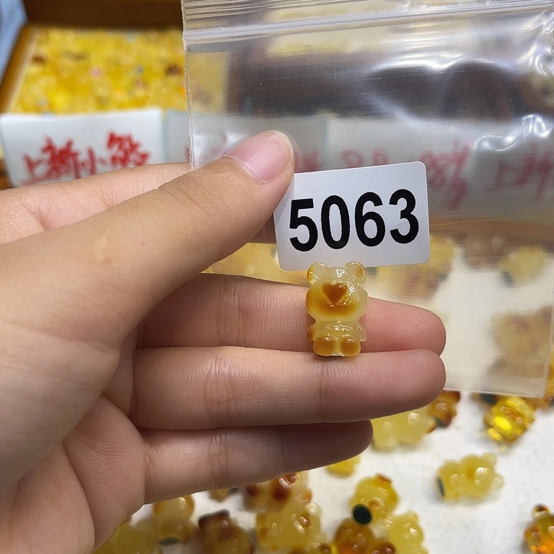 琥珀未镶嵌珠宝奇石