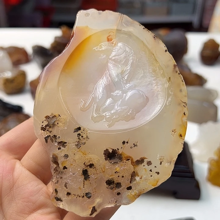 玛瑙/玉髓颈饰未镶嵌