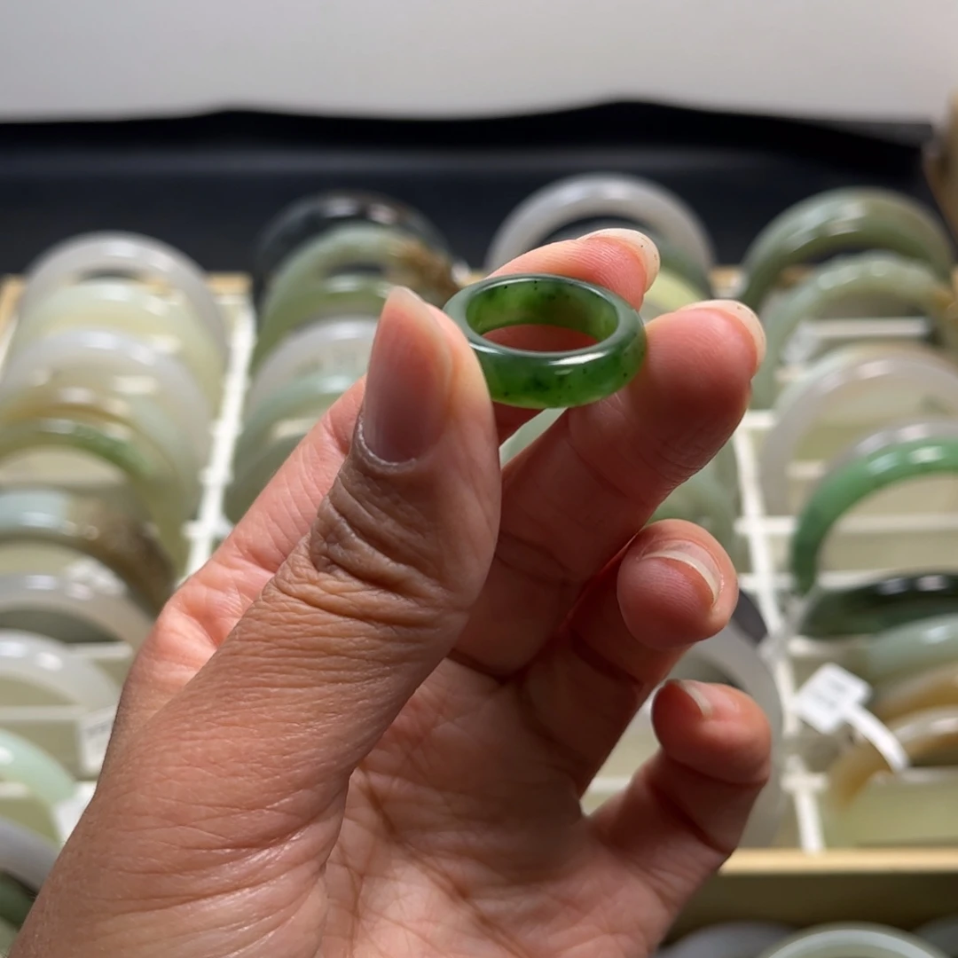 和田玉（碧玉）未镶嵌珠宝半成品指环16.3