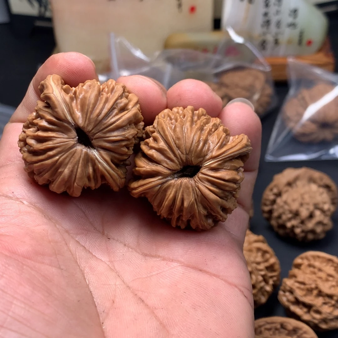 咕***汁把件文玩核桃四座楼