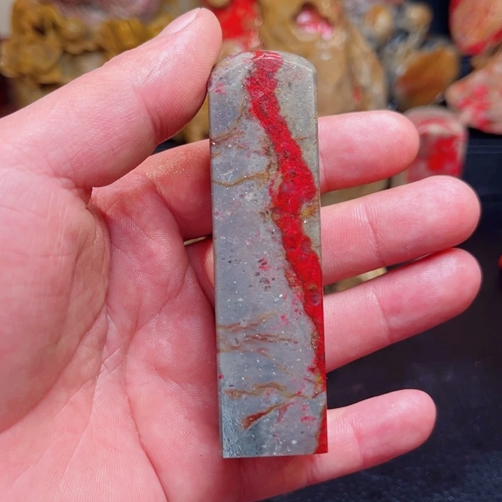 昌化鸡血石昌化鸡血石