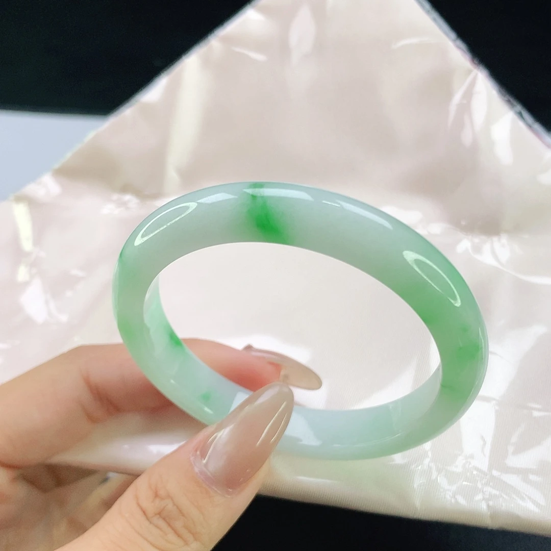 翡翠未镶嵌手镯51009