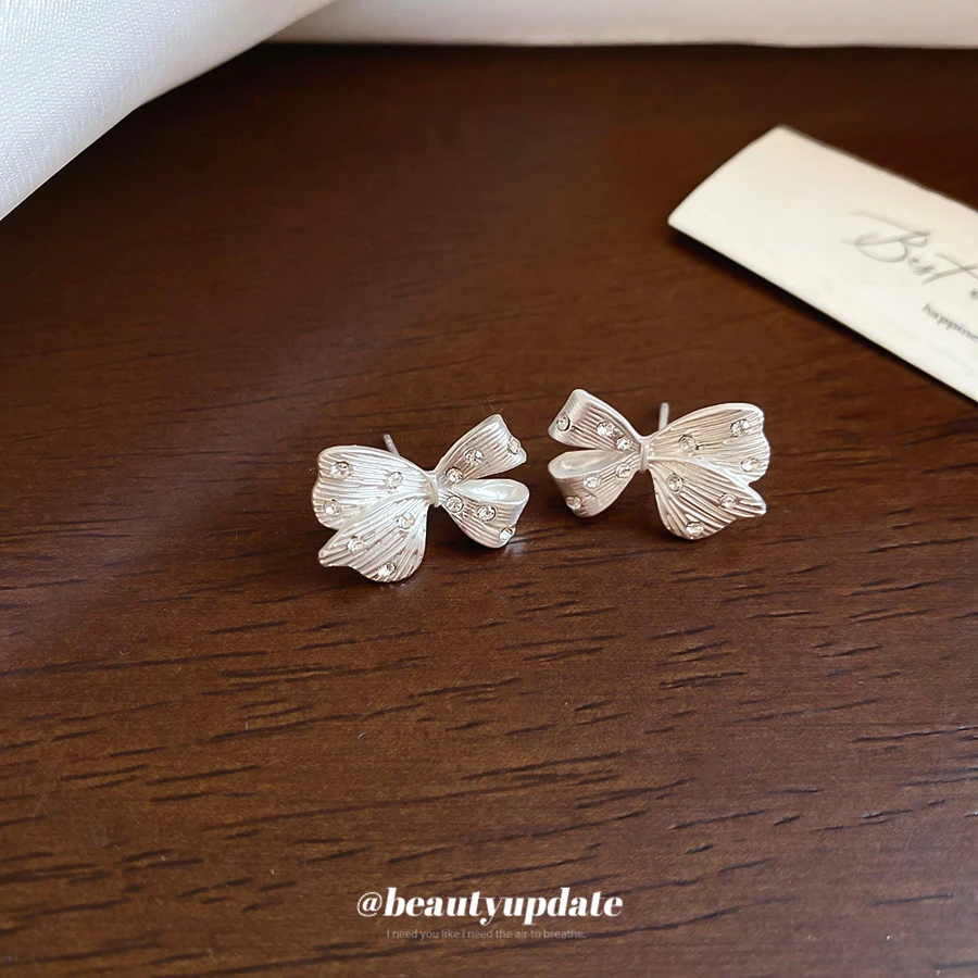 合金莫桑石耳饰 蝴蝶耳饰银色甜美百搭耳钉日韩小众原创设计精致