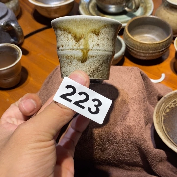 瓷片可口可乐了了223
