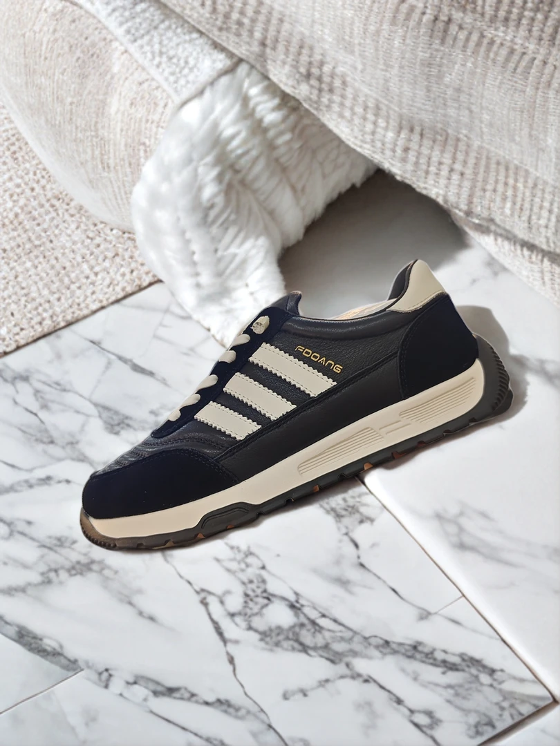 HLT高端真皮男士休闲鞋，皮鞋穿多大买多大，穿运动鞋的买小一码