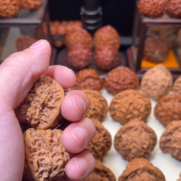 北***翱吊坠桃核哈哈哈哈哈