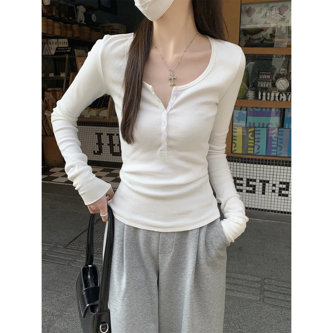 半开领纽扣长袖T恤女2025春季设计感正肩显瘦修身内搭上衣打底衫
