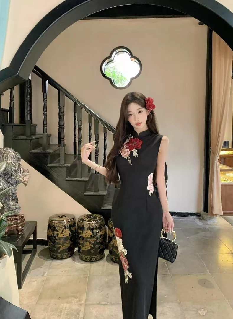 风华绝代｜如愿2025春夏新款复古刺绣立领无袖气质时尚日常显瘦