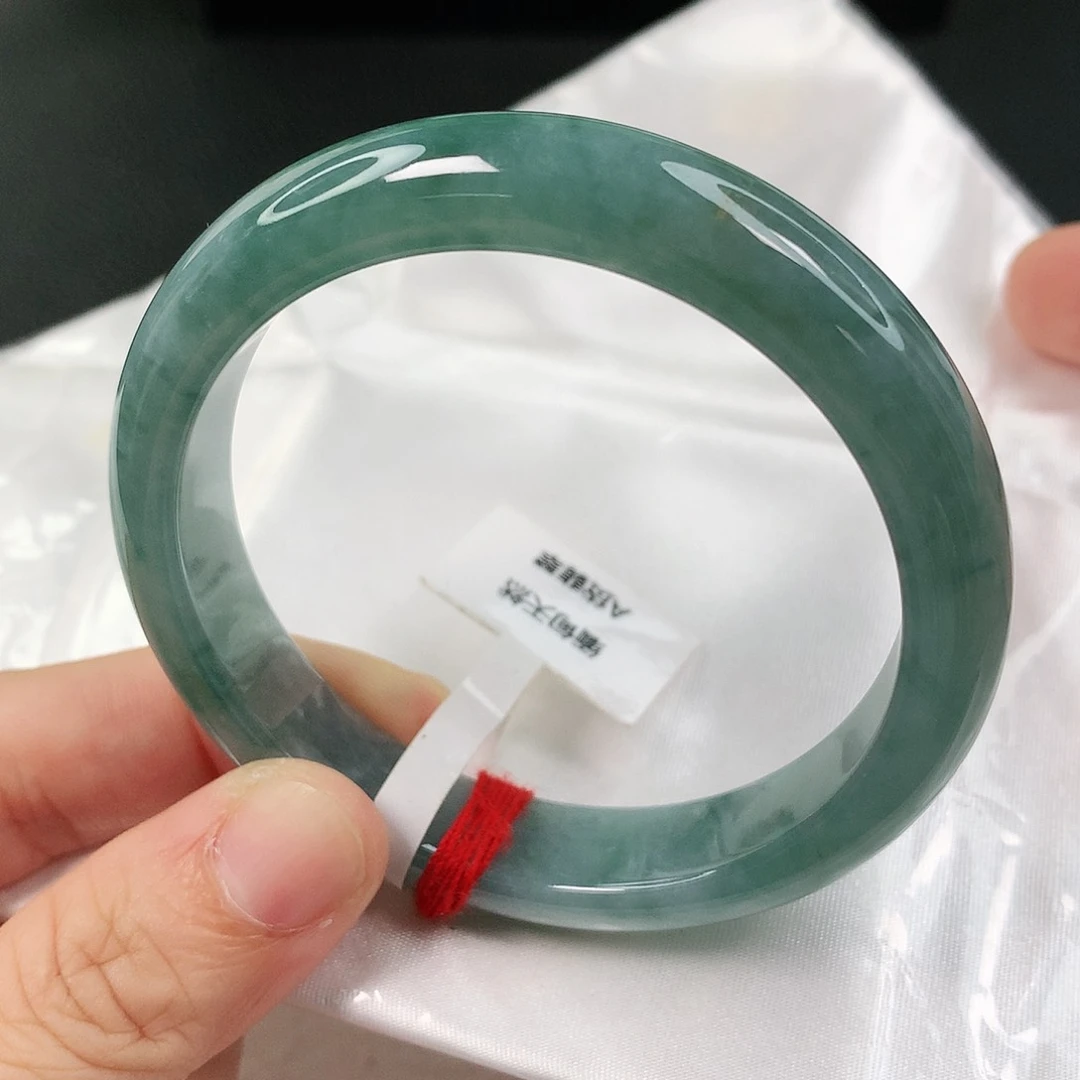 翡翠手镯未镶嵌，，，，，，