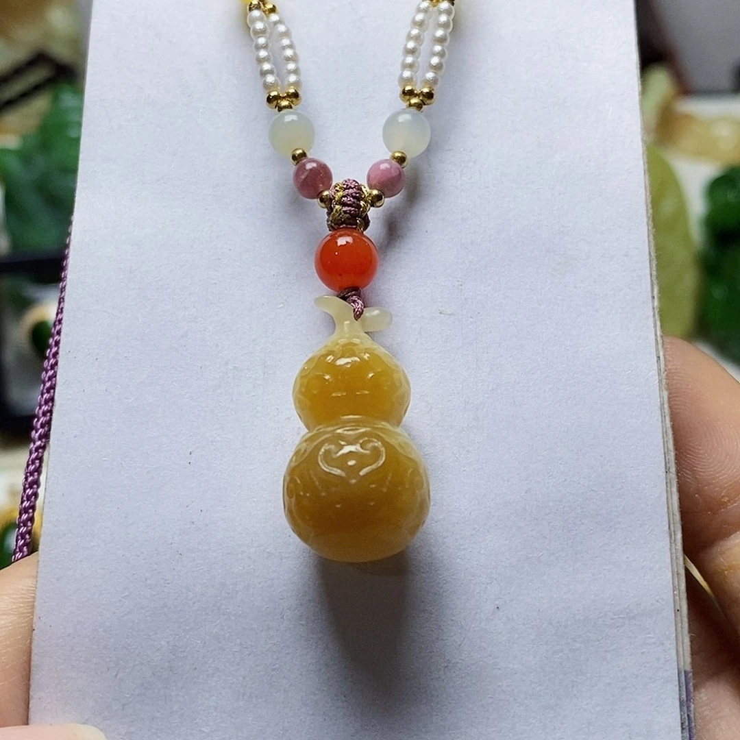 和田玉（糖玉）未镶嵌颈饰