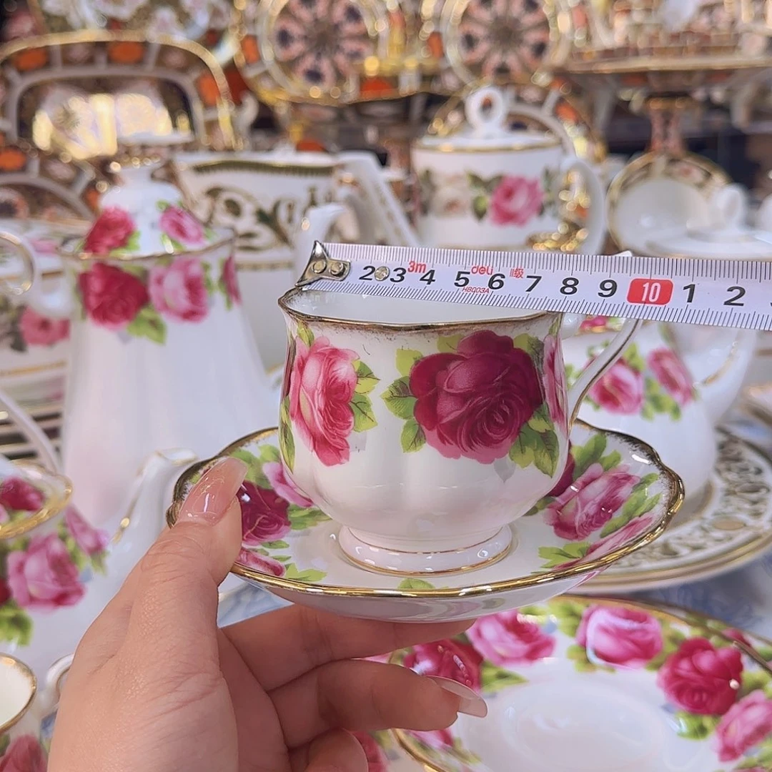 摆件婉****笼欧洲瓷器收藏鉴赏