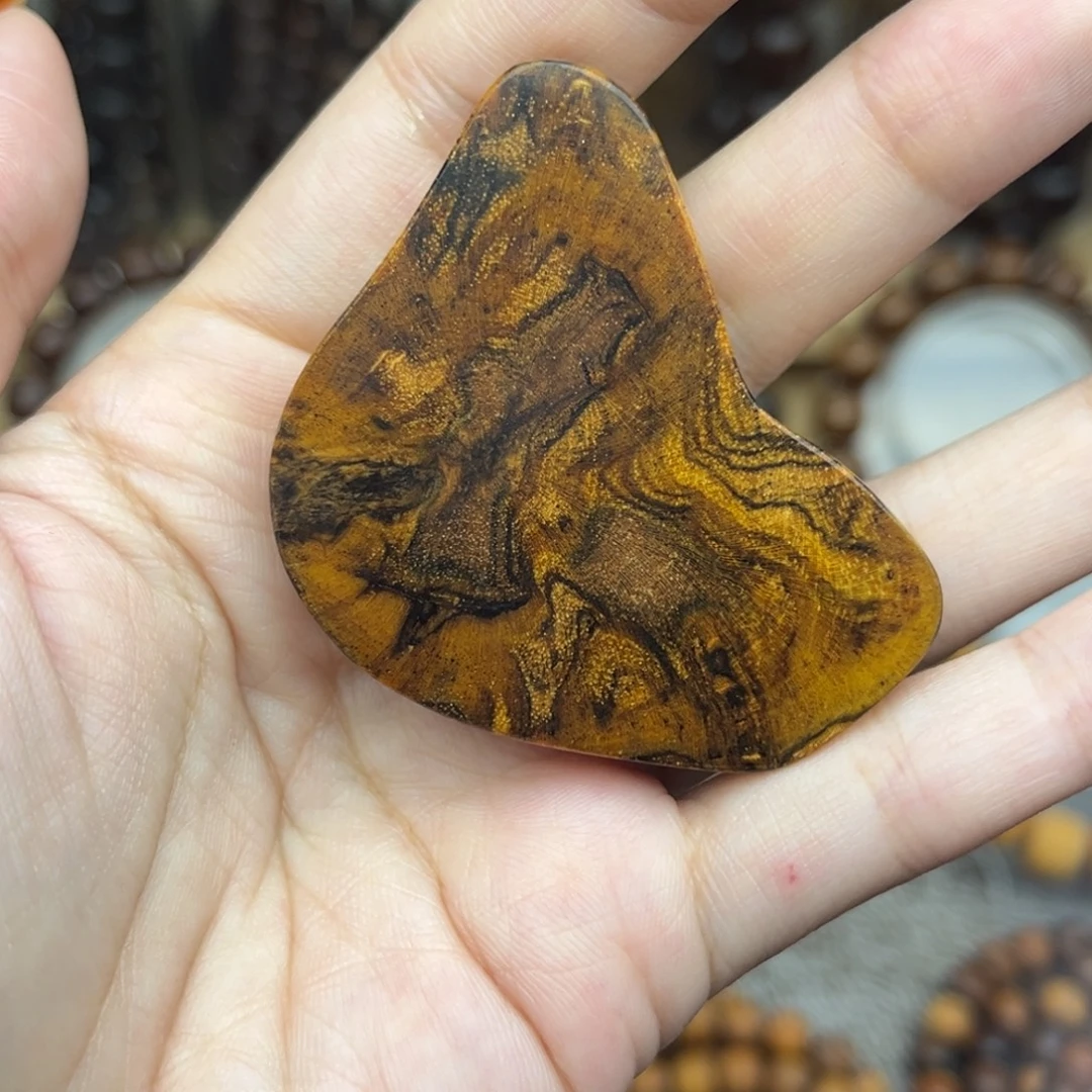 贡木印尼随形吊坠