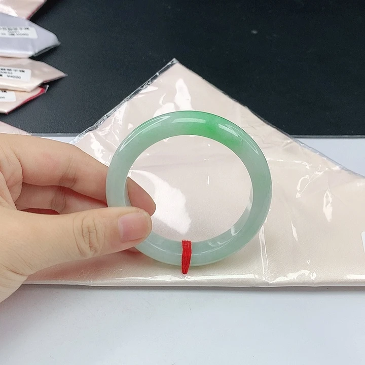 翡翠手镯未镶嵌翡翠782