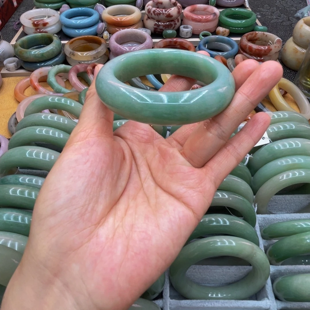 石英岩玉未镶嵌圈口54