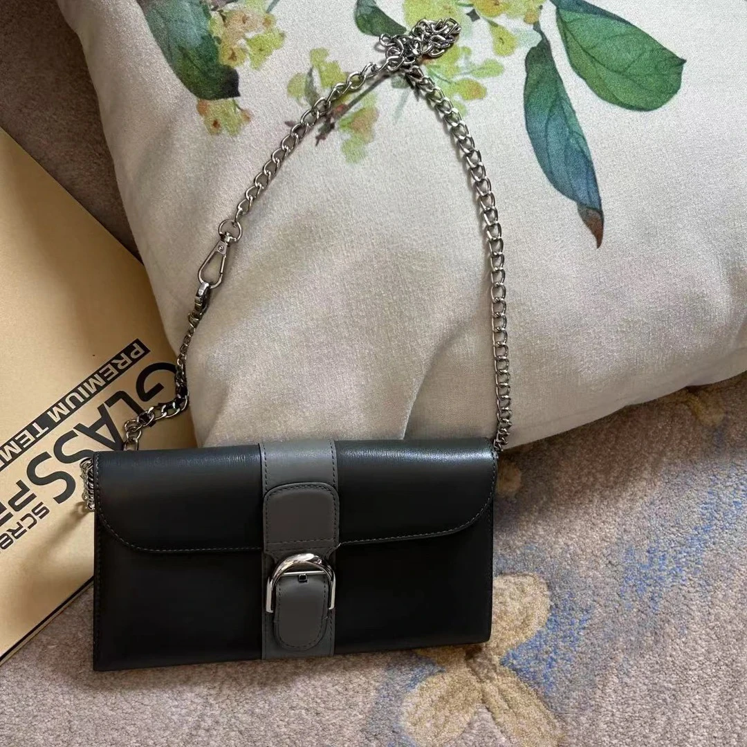 95新 Delvaux/德尔沃 深灰色银扣钱包/0000