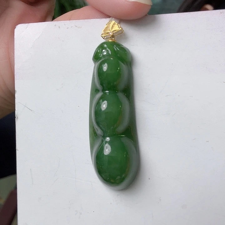 和田玉18K金镶嵌颈饰倩