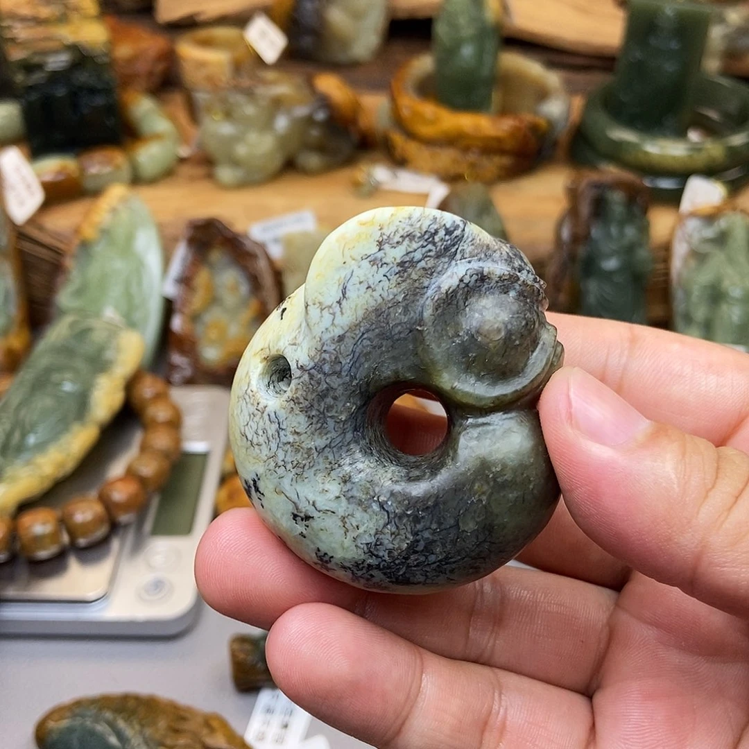 岫岩河磨玉（透闪石质玉）未镶嵌珠宝奇石