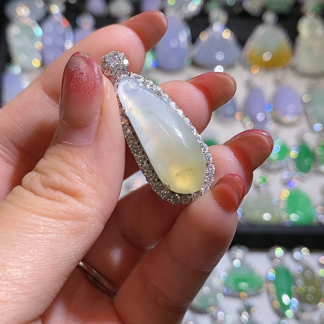 翡翠银S925镶嵌颈饰天然翡翠