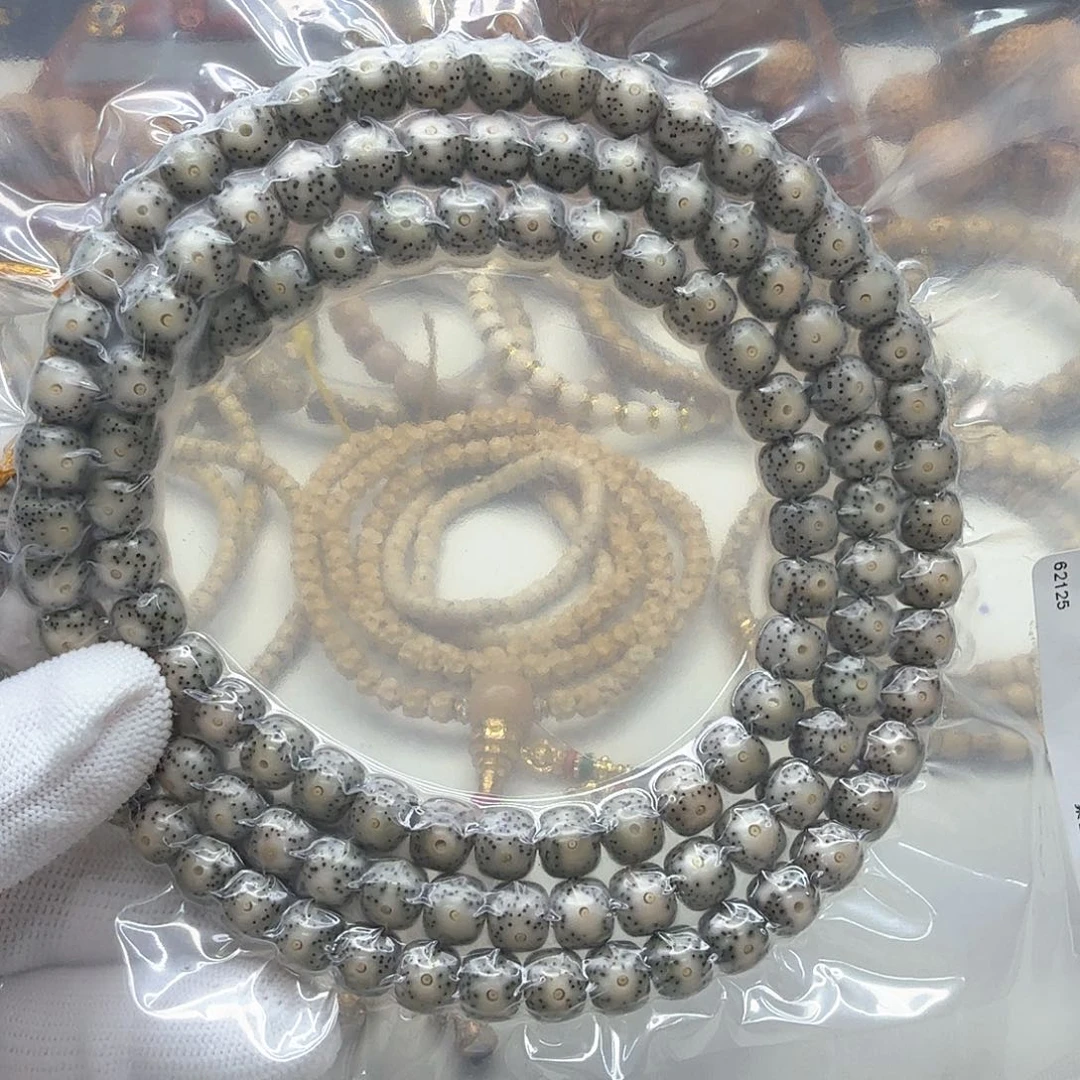 星月菩提手串23梵天糯冰绿包白大眼睛9左右108一物一图
