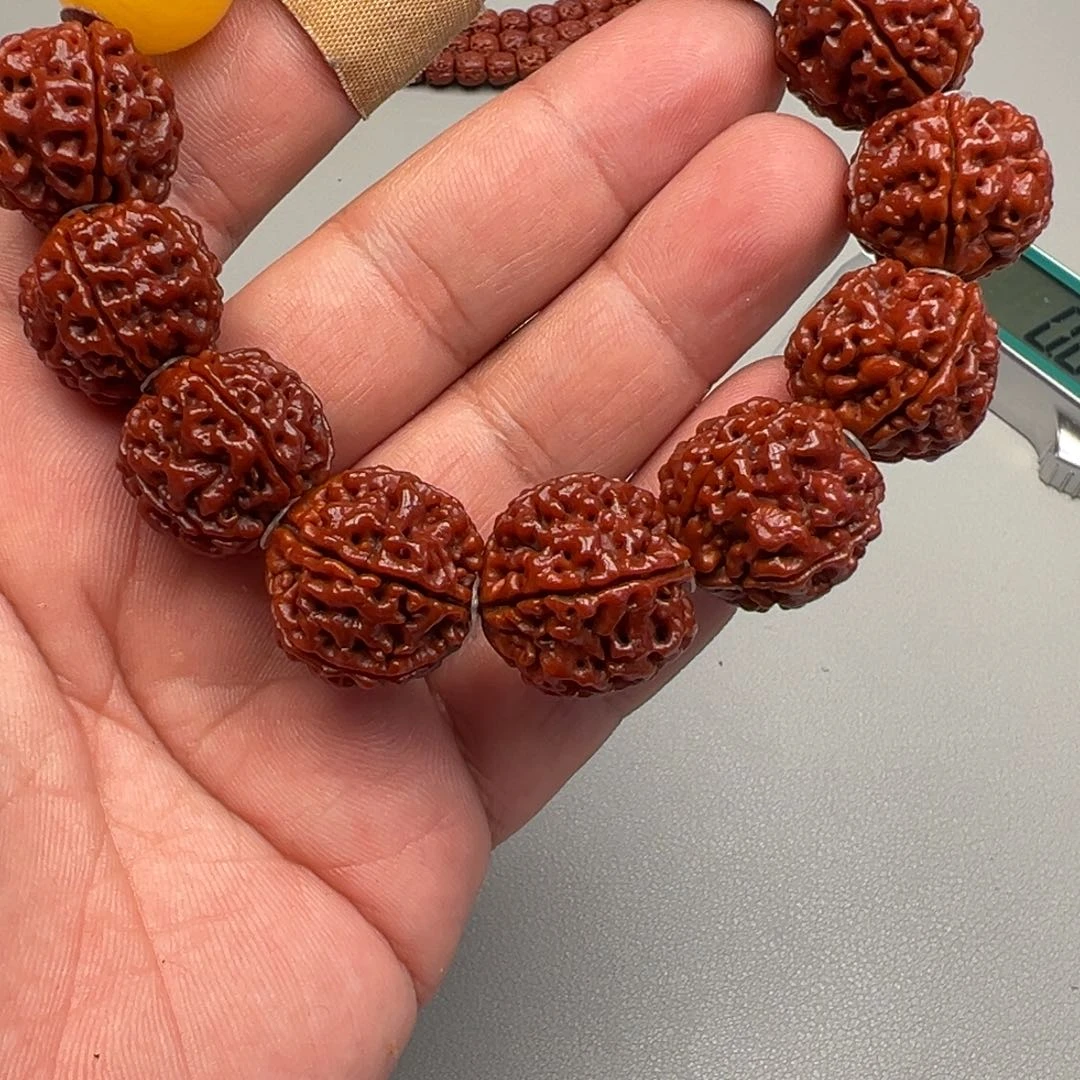 猴头核桃吊坠文玩核桃