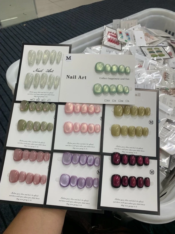 纯手工猫眼穿戴甲默认微瑕不退款不换货